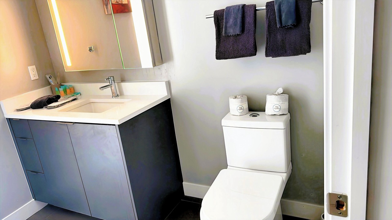 Photo of Bathroom in Fairfax District