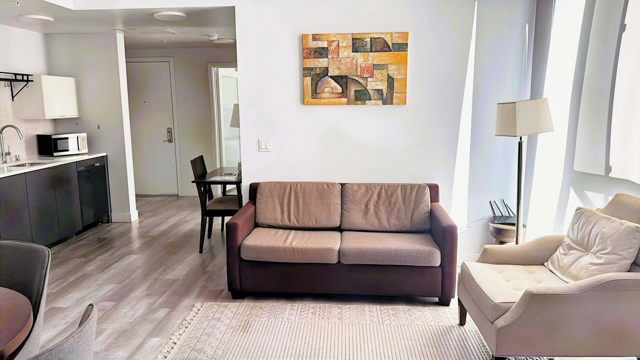 Photo of Livingroom in Fairfax District