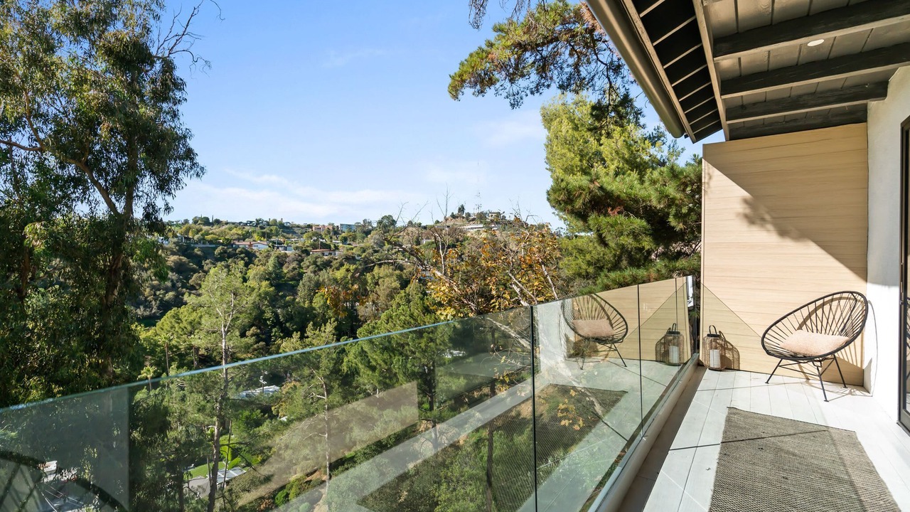 Photo of Bedroom in Hollywood Hills West