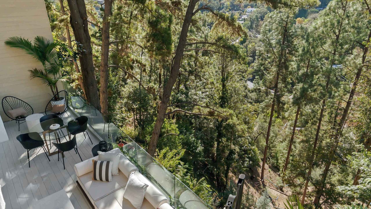 Photo of Bedroom in Hollywood Hills West