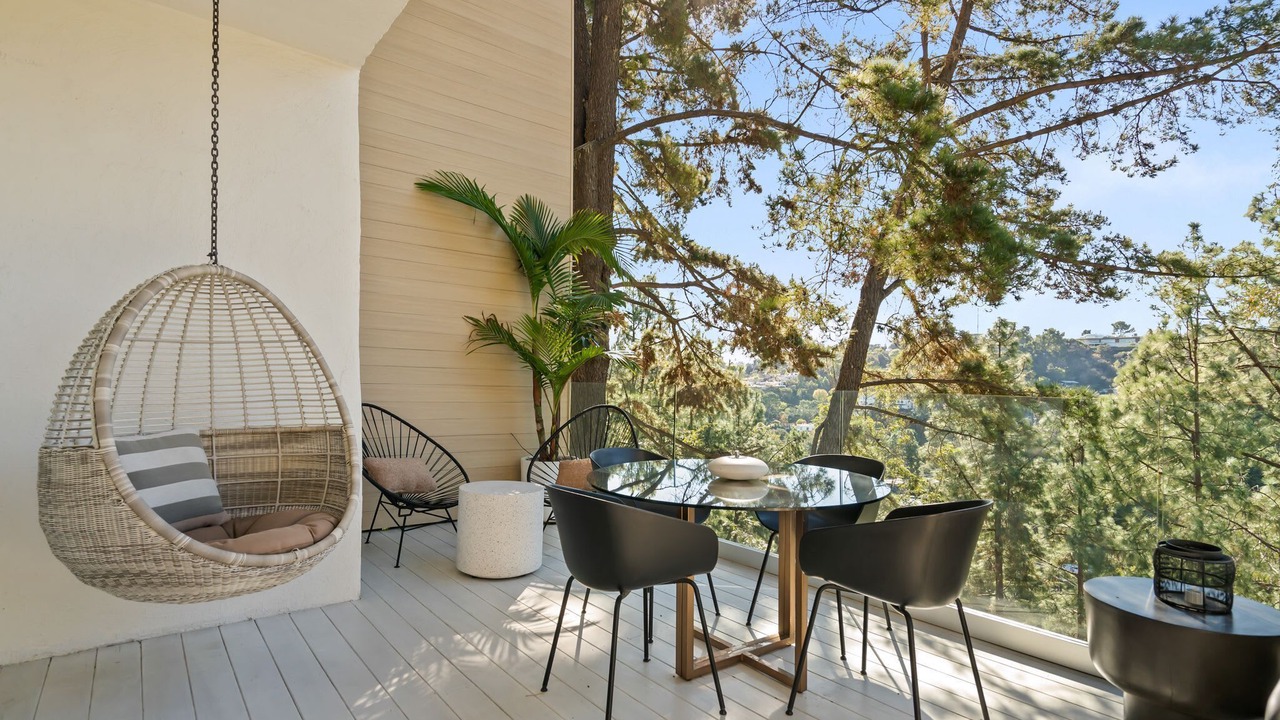 Photo of Bedroom in Hollywood Hills West