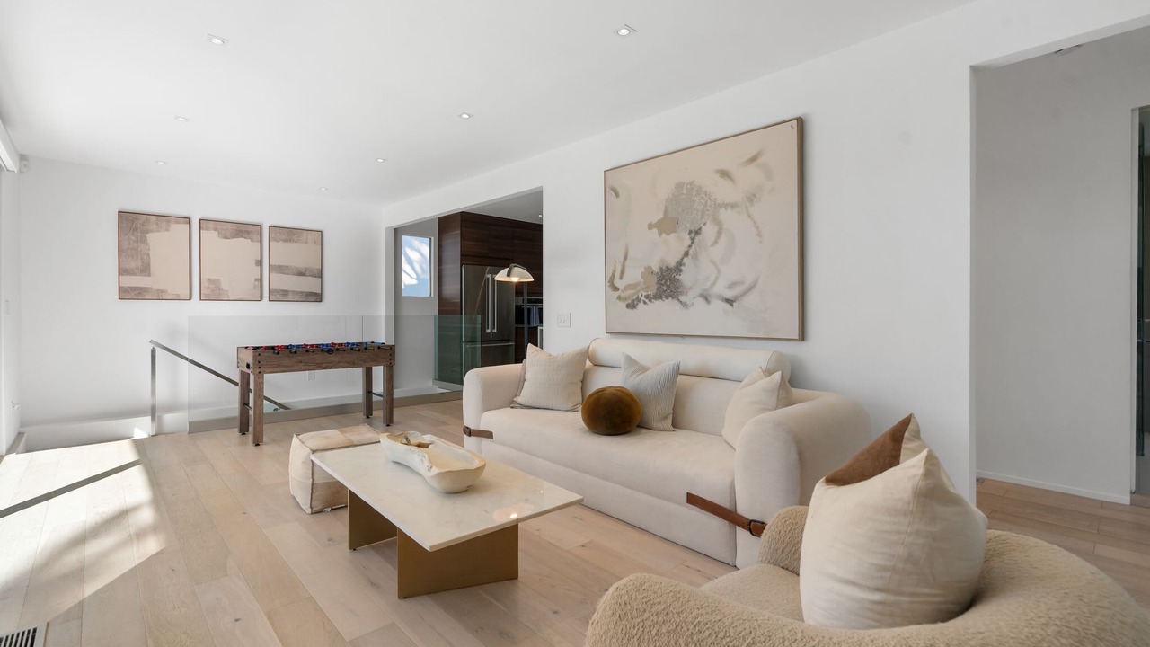 Photo of Bedroom in Hollywood Hills West
