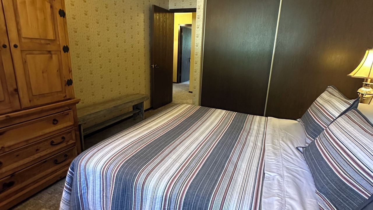 Photo of Bedroom in Graeagle