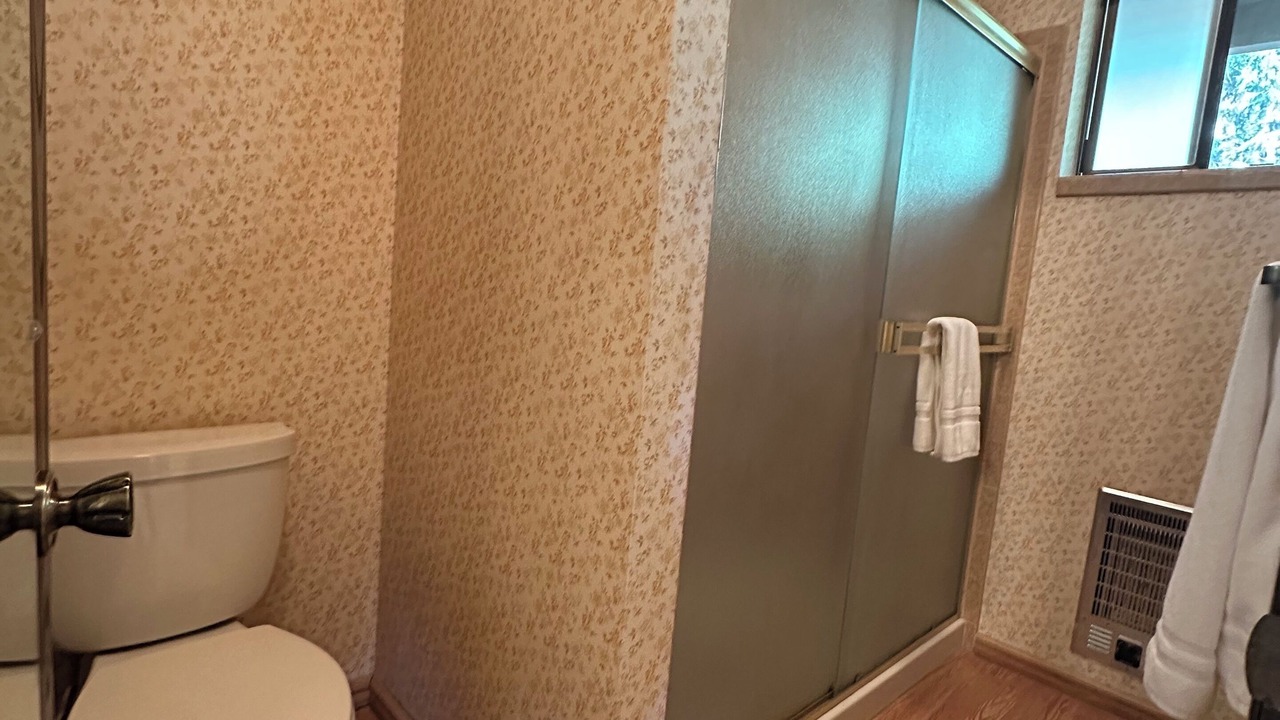 Photo of Bathroom in Graeagle