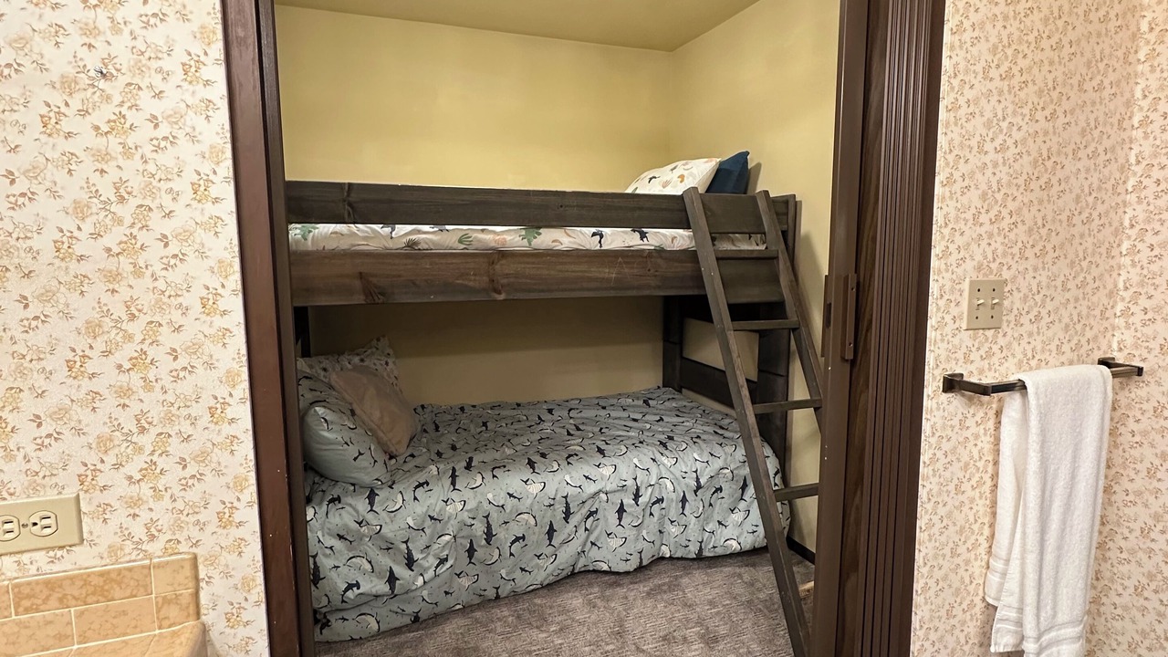 Photo of Bedroom in Graeagle
