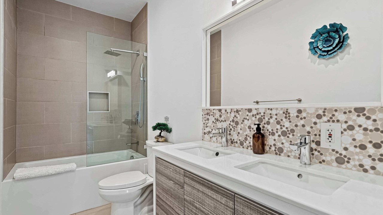 Photo of Livingroom in Sherman Oaks