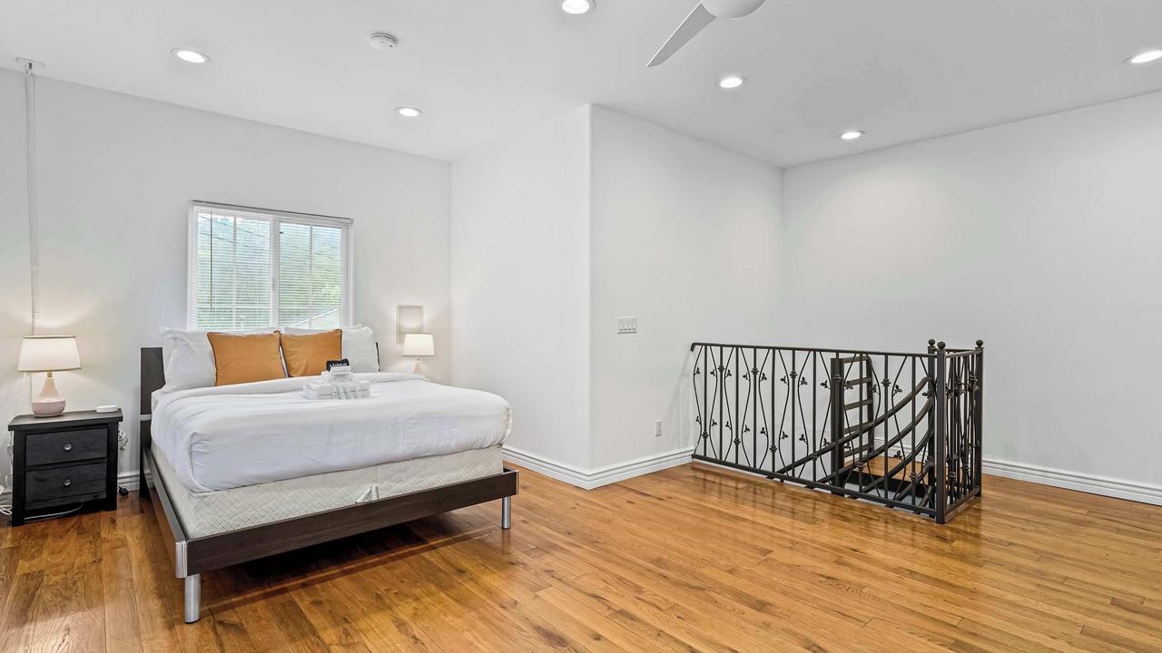 Photo of Livingroom in Sherman Oaks