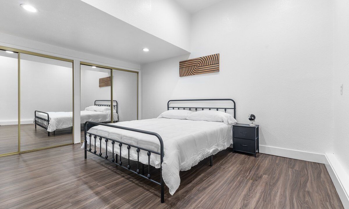 Photo of Bedroom in Santa Rosa