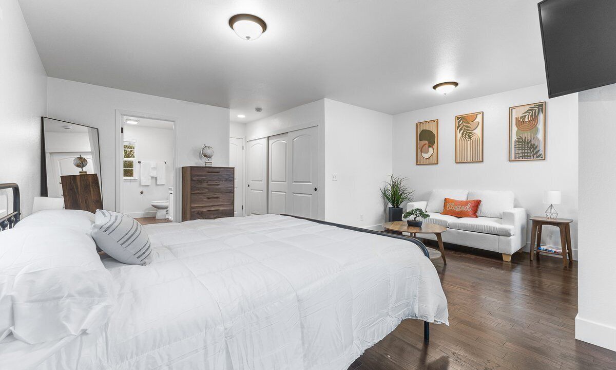Photo of Bedroom in Santa Rosa