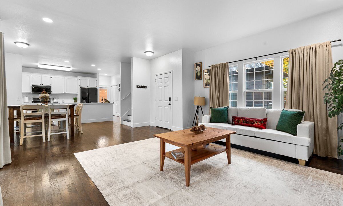 Photo of Livingroom in Santa Rosa