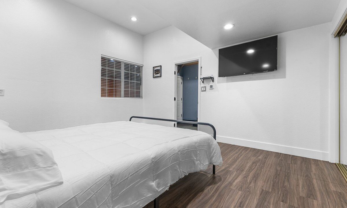 Photo of Bedroom in Santa Rosa