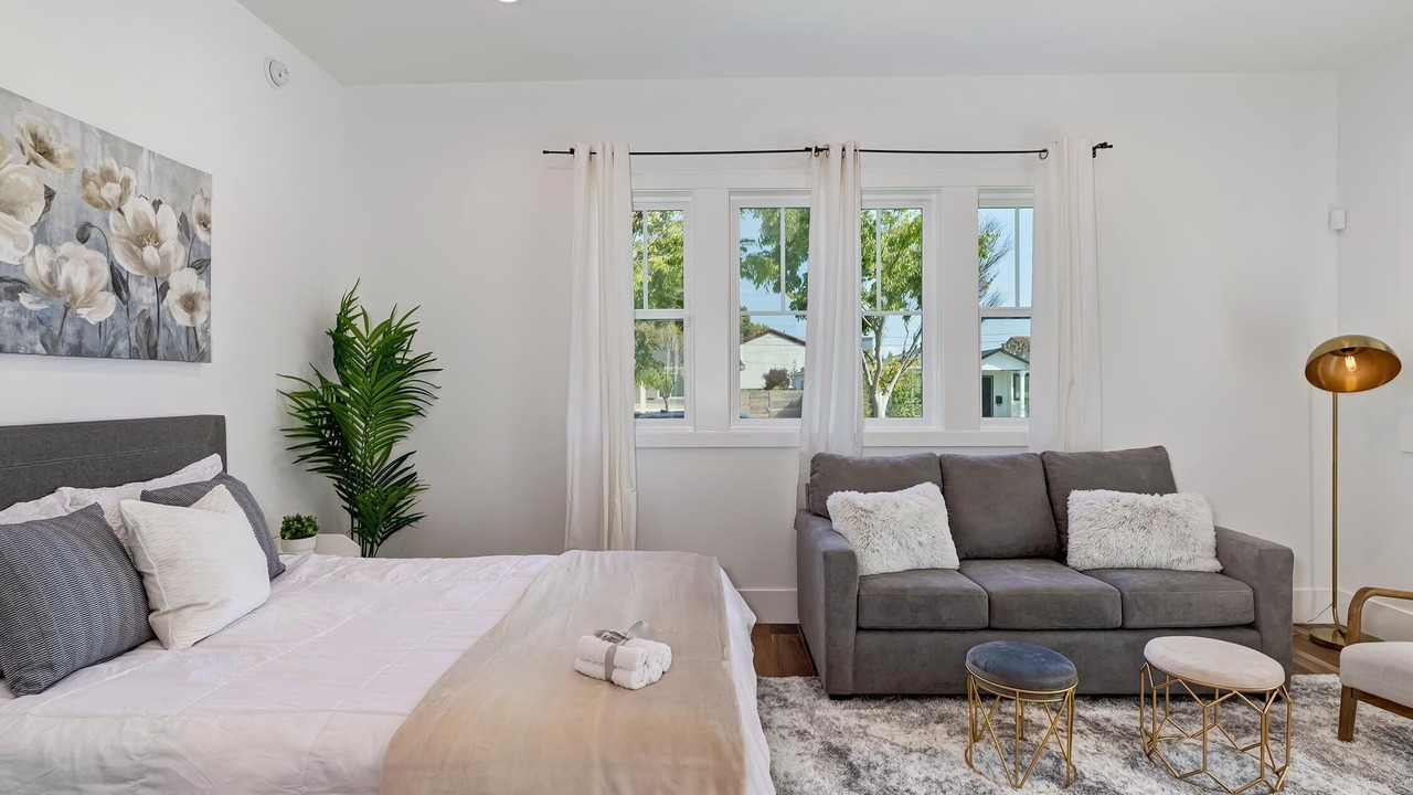 Photo of Bedroom in Washington Culver