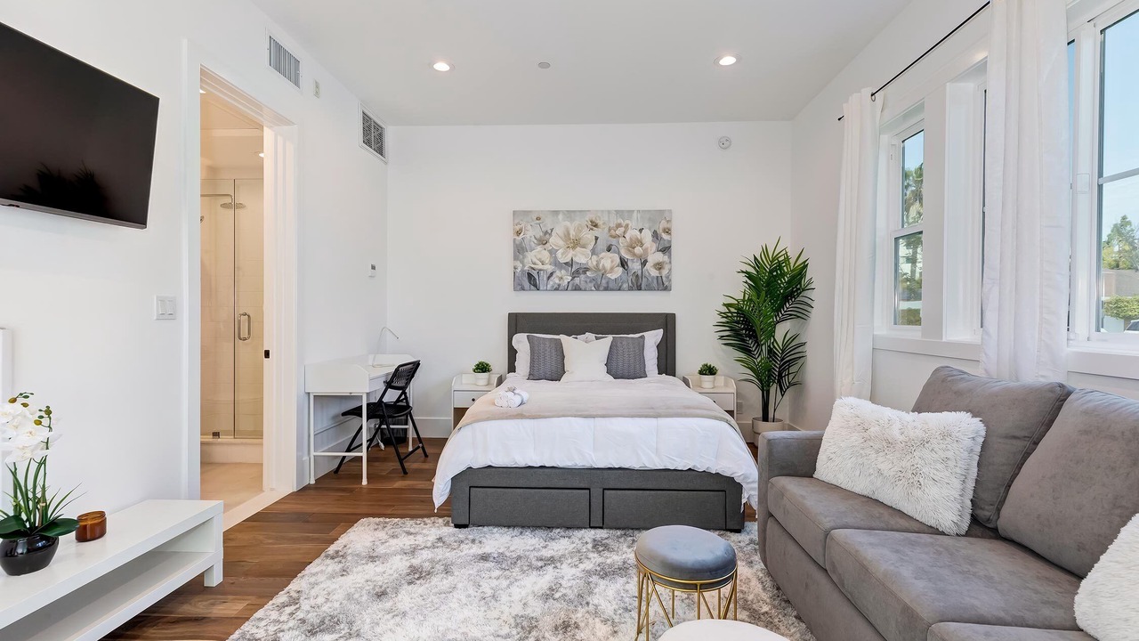 Photo of Bedroom in Washington Culver