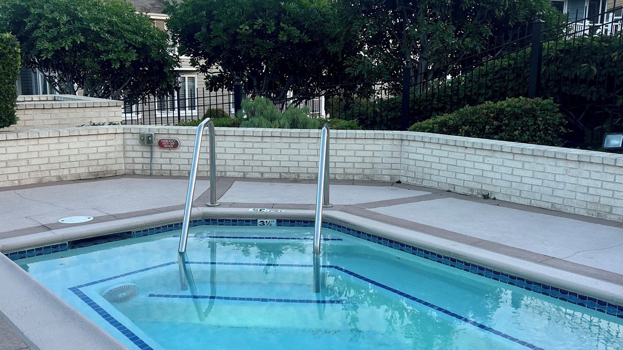 Photo of Outdoor in Lantern Bay Estates