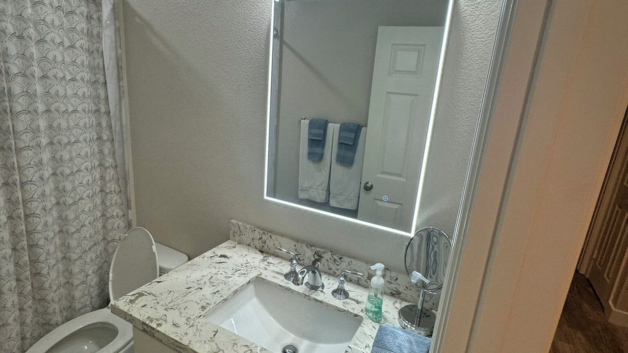 Photo of Bathroom in Lantern Bay Estates