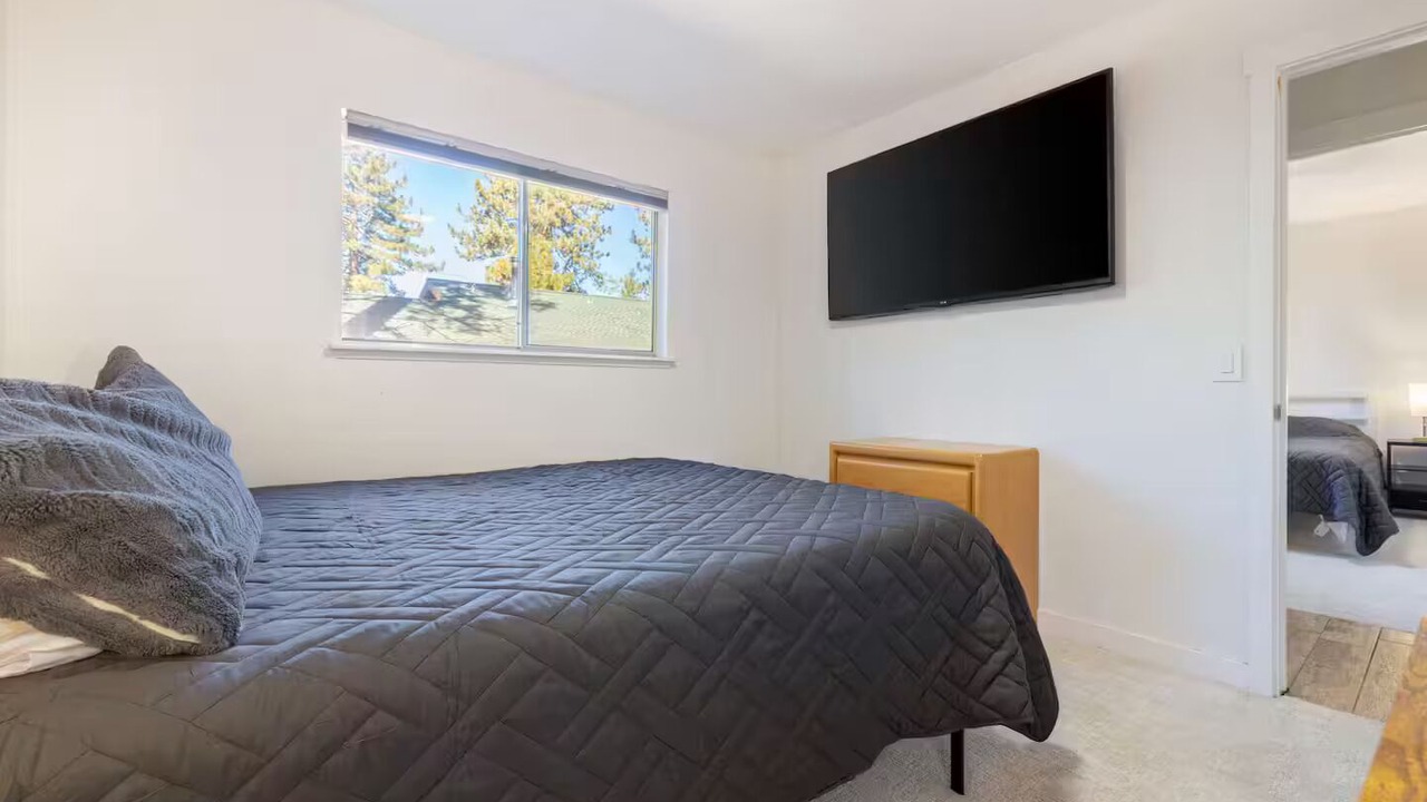 Photo of Bedroom in Ponderosa Palisades