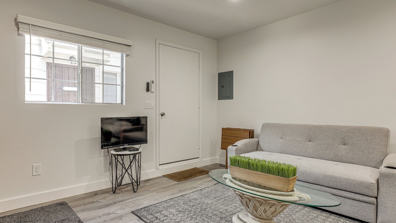 Photo of Livingroom in West Los Angeles
