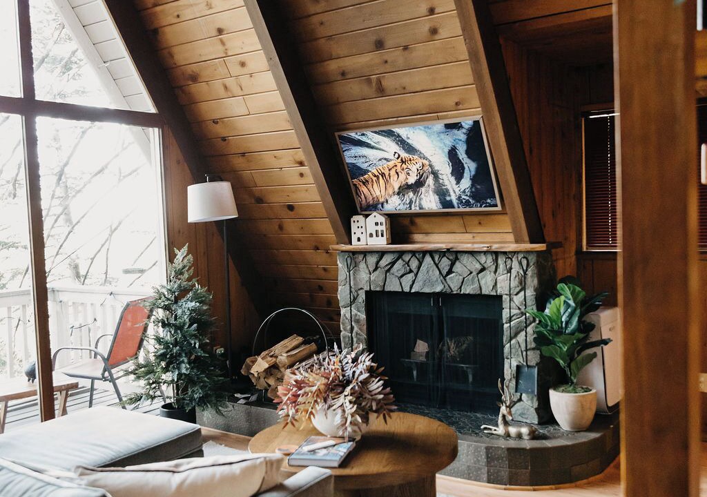 Photo of Livingroom in Crestline