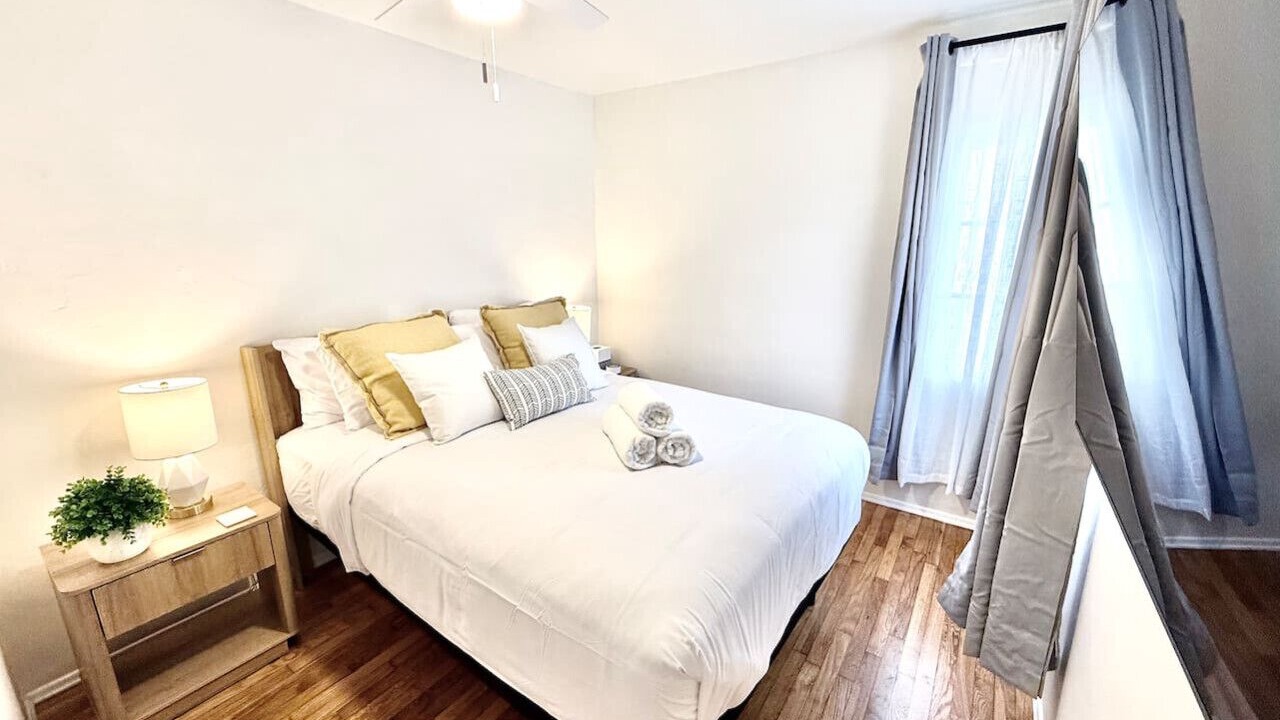 Photo of Bedroom in Little Italy
