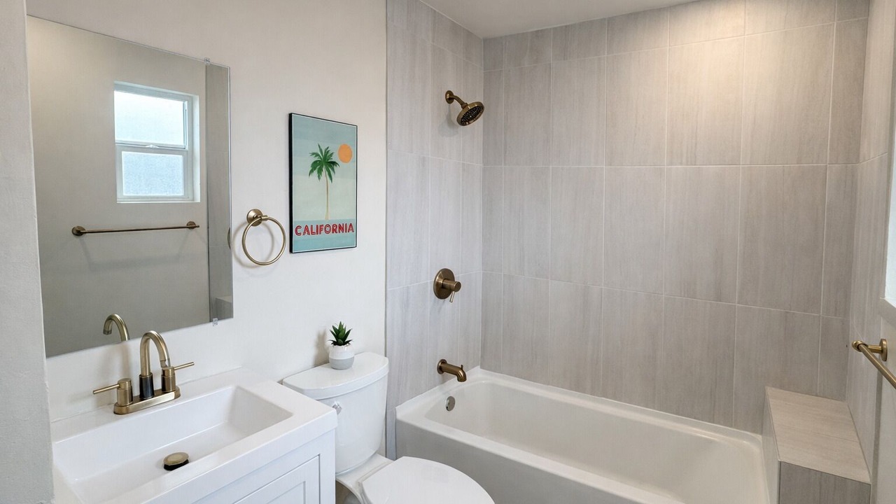 Photo of Bathroom in East Side Capistrano