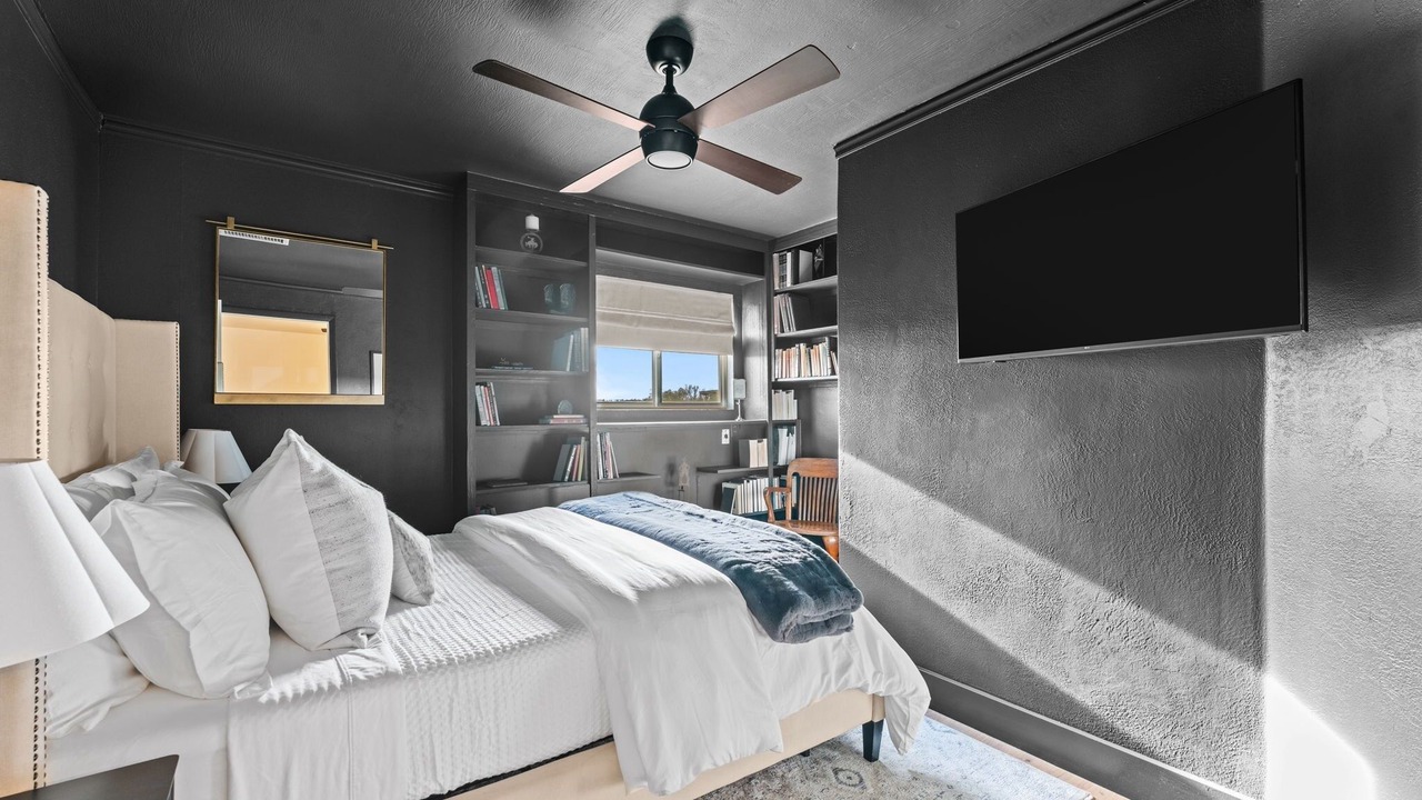Photo of Bedroom in Wickenburg