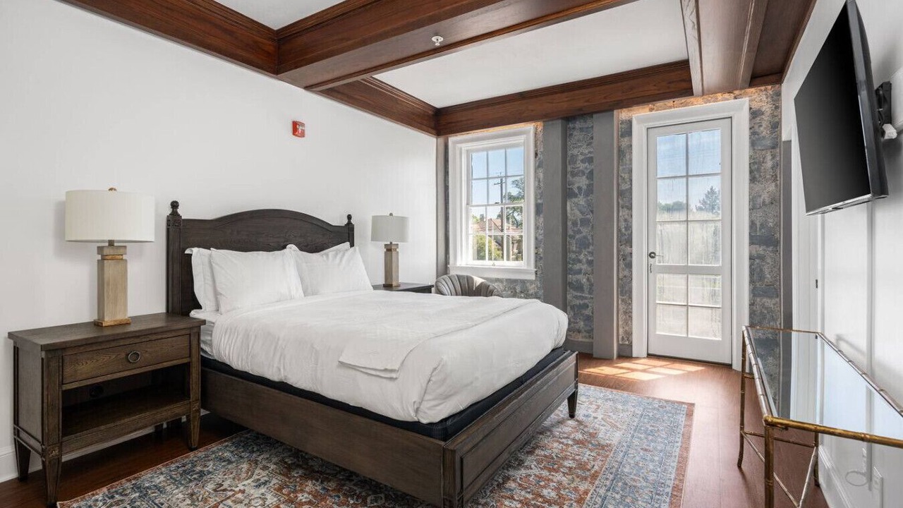Photo of Bedroom in Santa Rosa