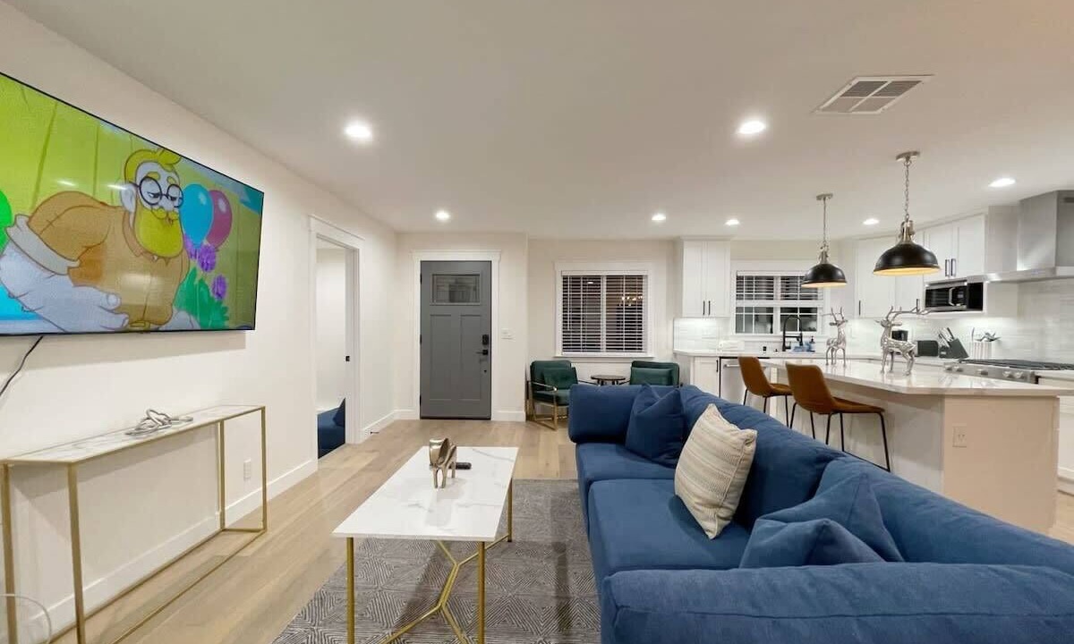 Photo of Livingroom in Sunnyvale