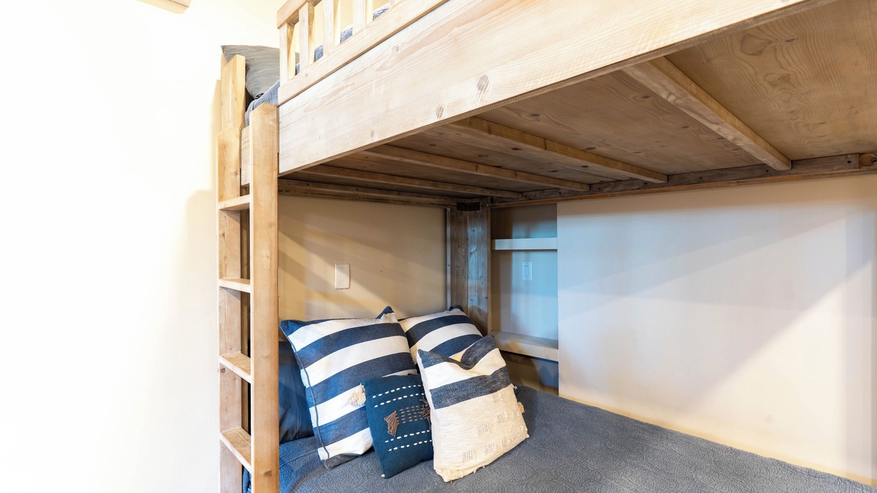 Photo of Bedroom in Vista