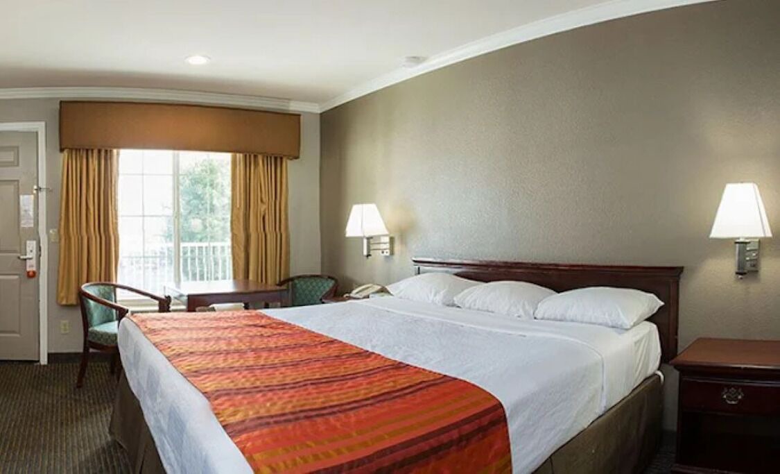 Photo of Bedroom in Mountain View