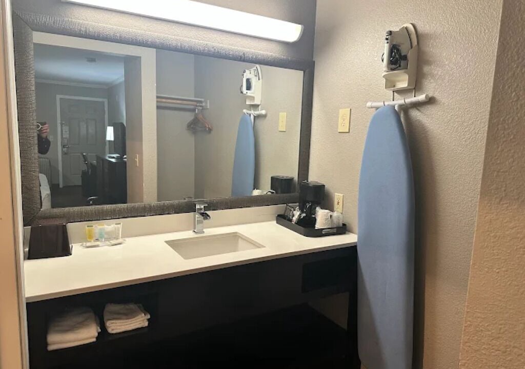 Photo of Bathroom in Mountain View