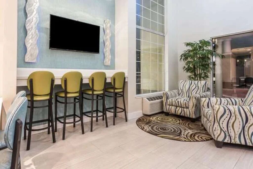 Photo of Livingroom in Mountain View