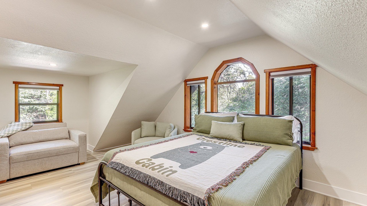 Photo of Bedroom in Crestline