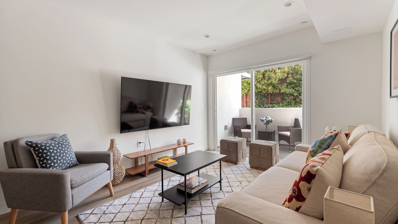 Photo of Livingroom in West Los Angeles