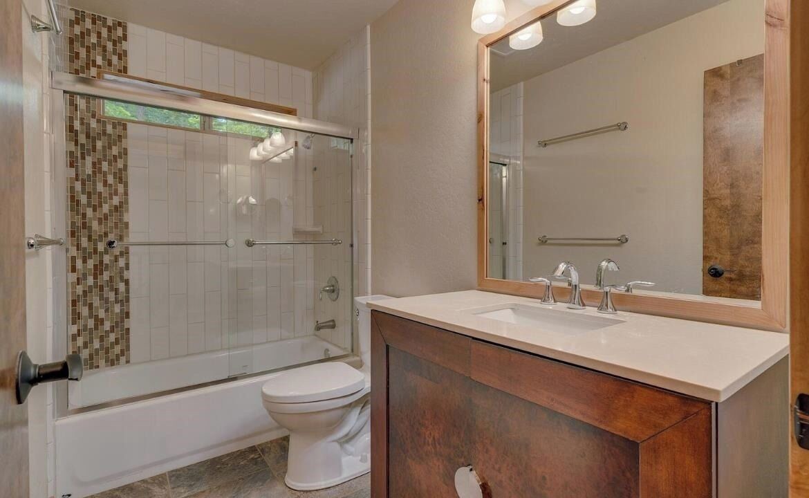Photo of Bathroom in Tahoma