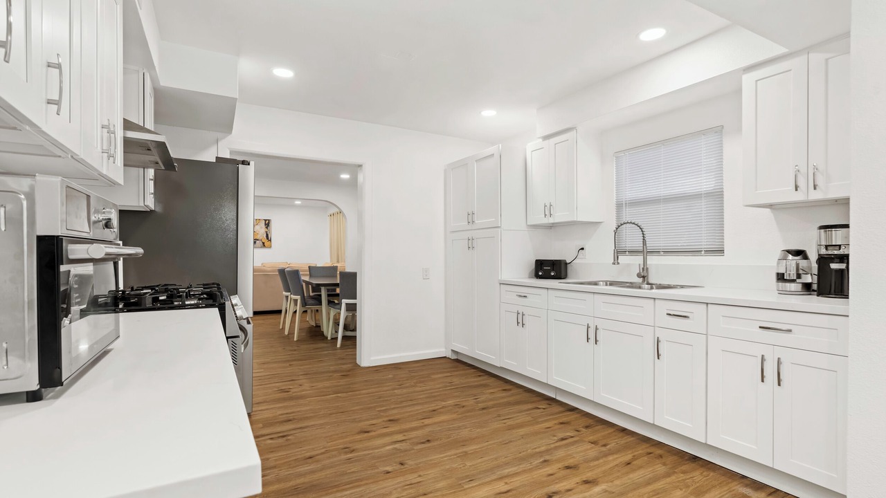 Photo of Kitchen in Oildale