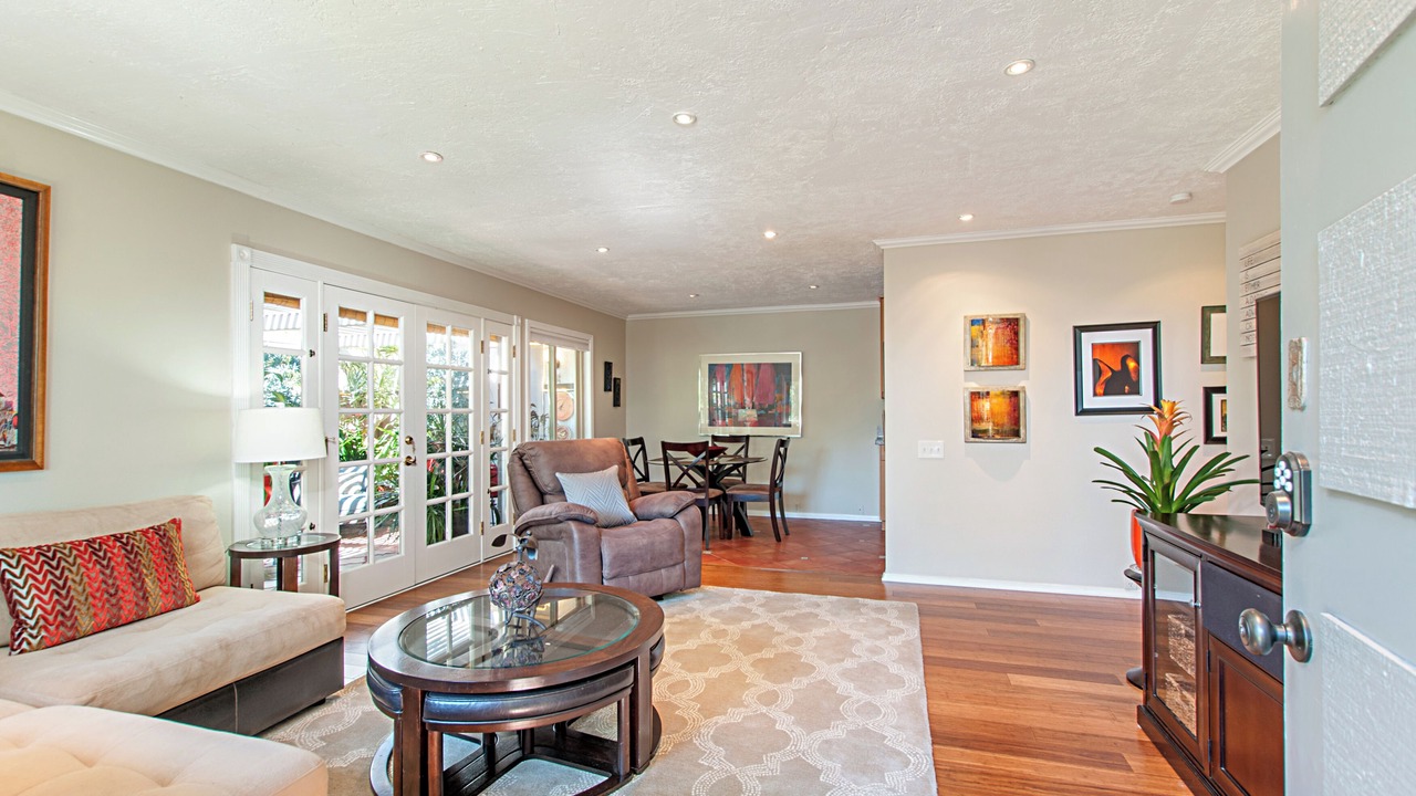 Photo of Livingroom in University City