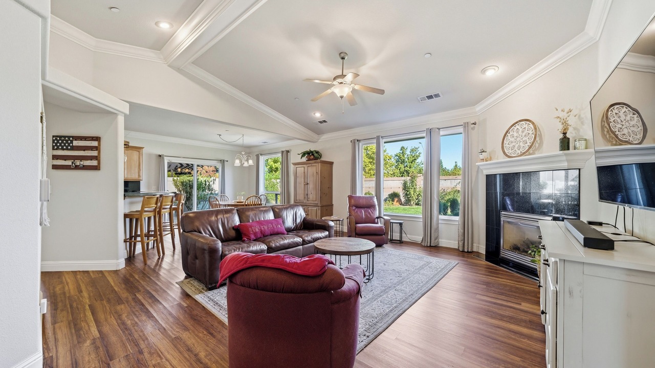 Photo of Livingroom in Sunset Avenues