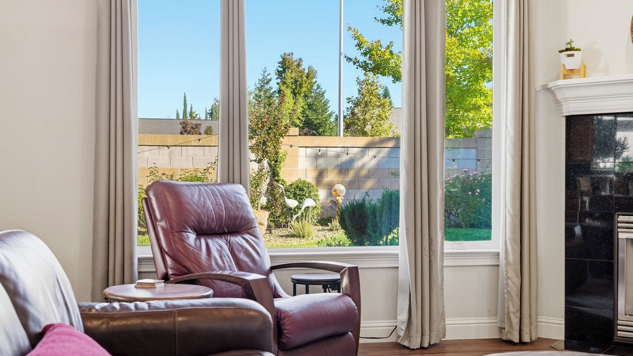 Photo of Livingroom in Sunset Avenues