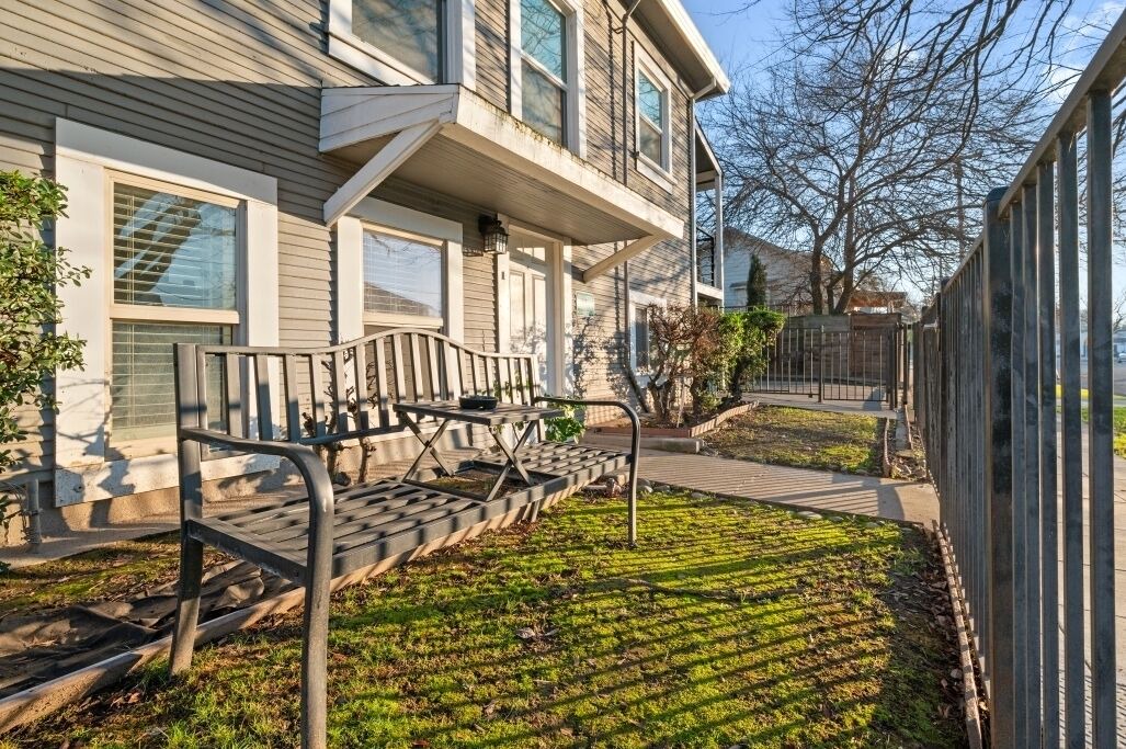 Photo of Patio Balcony in Southeastern Sacramento