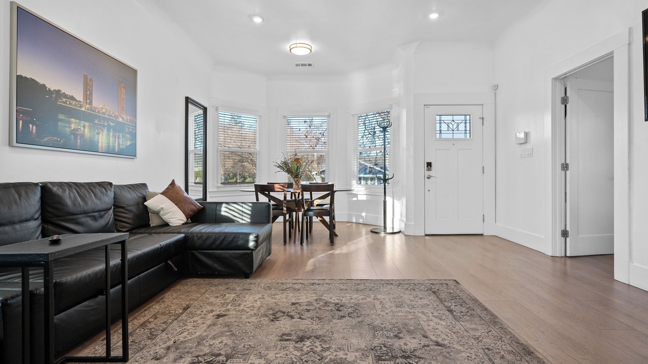 Photo of Livingroom in Southeastern Sacramento
