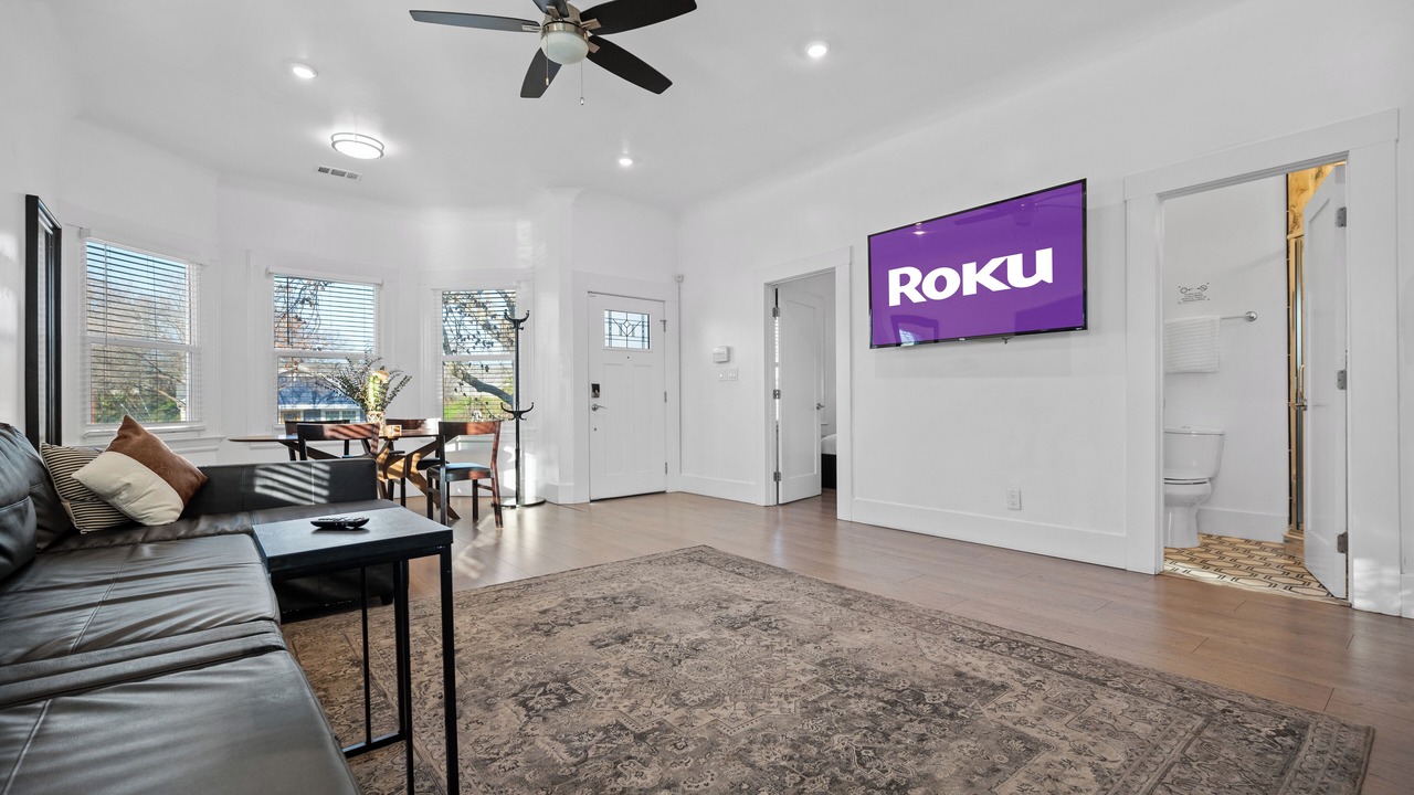 Photo of Livingroom in Southeastern Sacramento