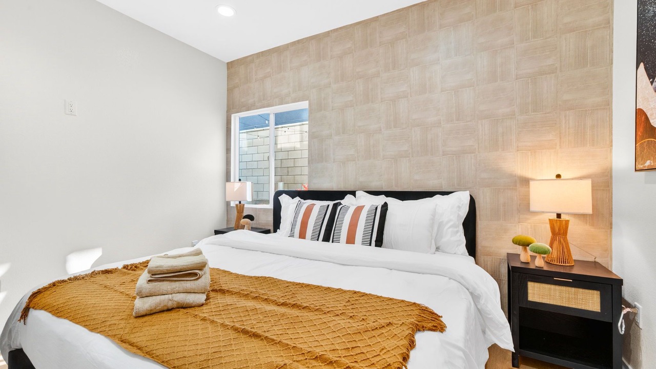 Photo of Bedroom in Midway City