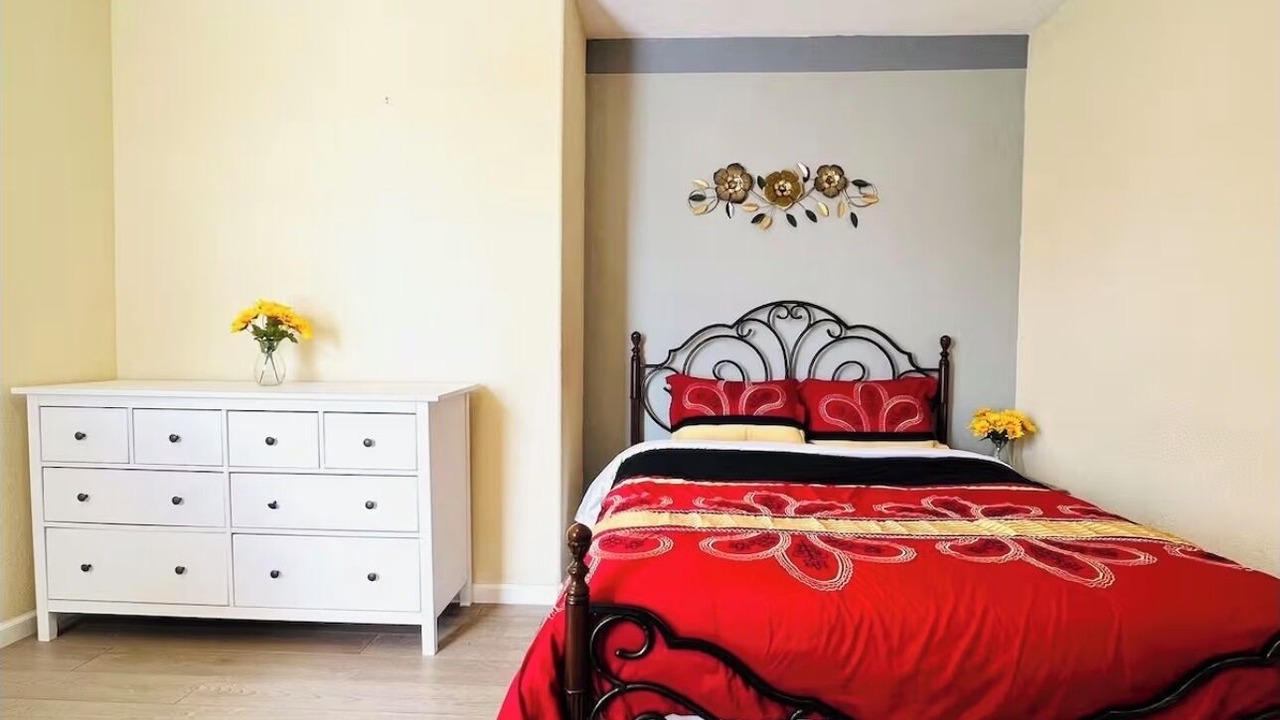 Photo of Bedroom in West University