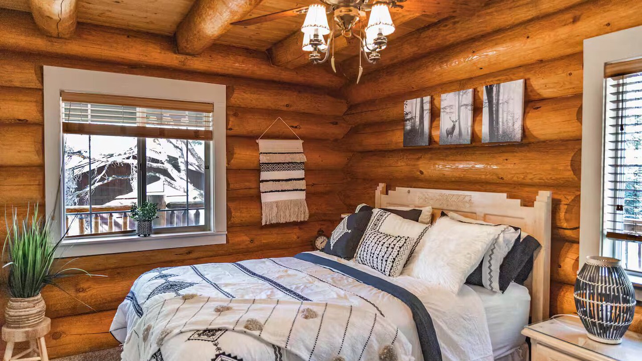 Photo of Bedroom in Pine Mountain Club
