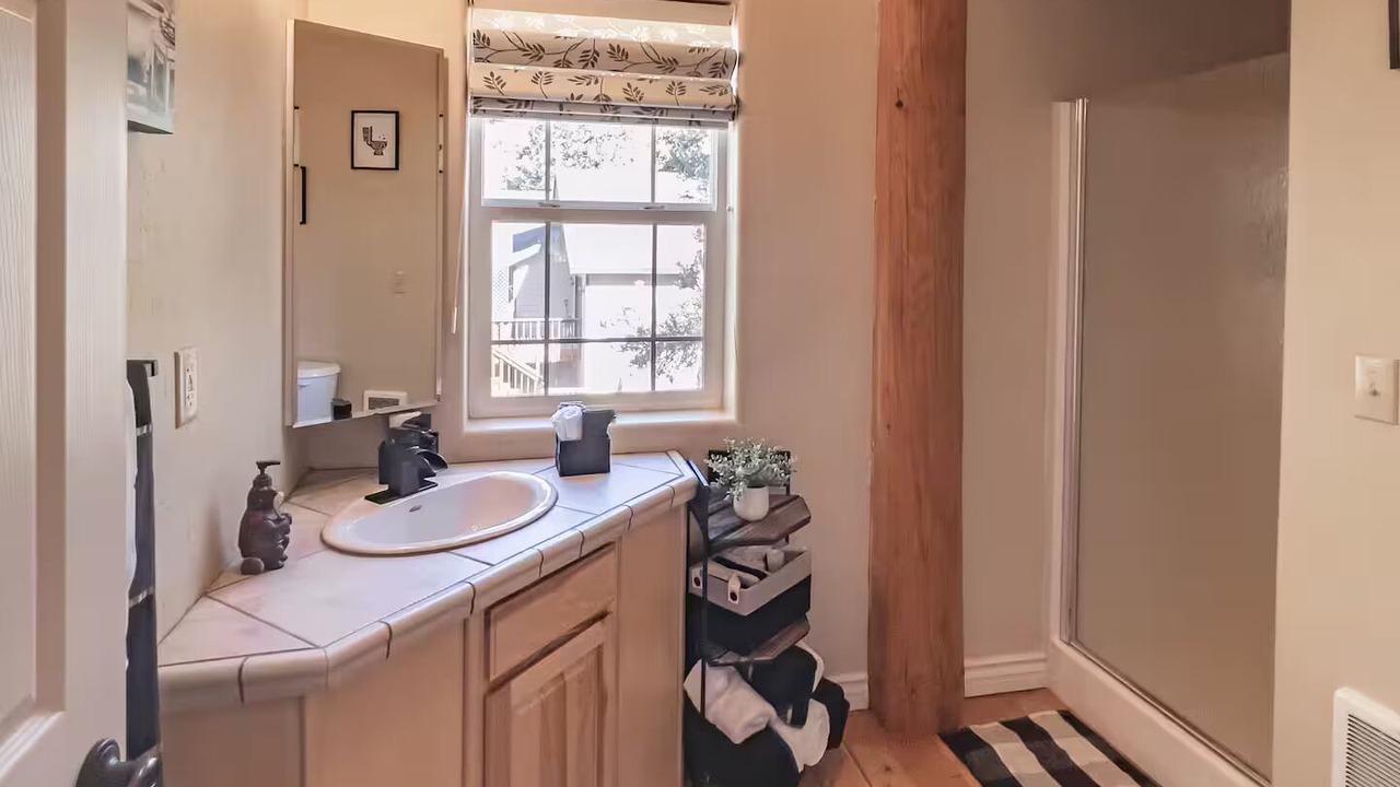 Photo of Bathroom in Pine Mountain Club