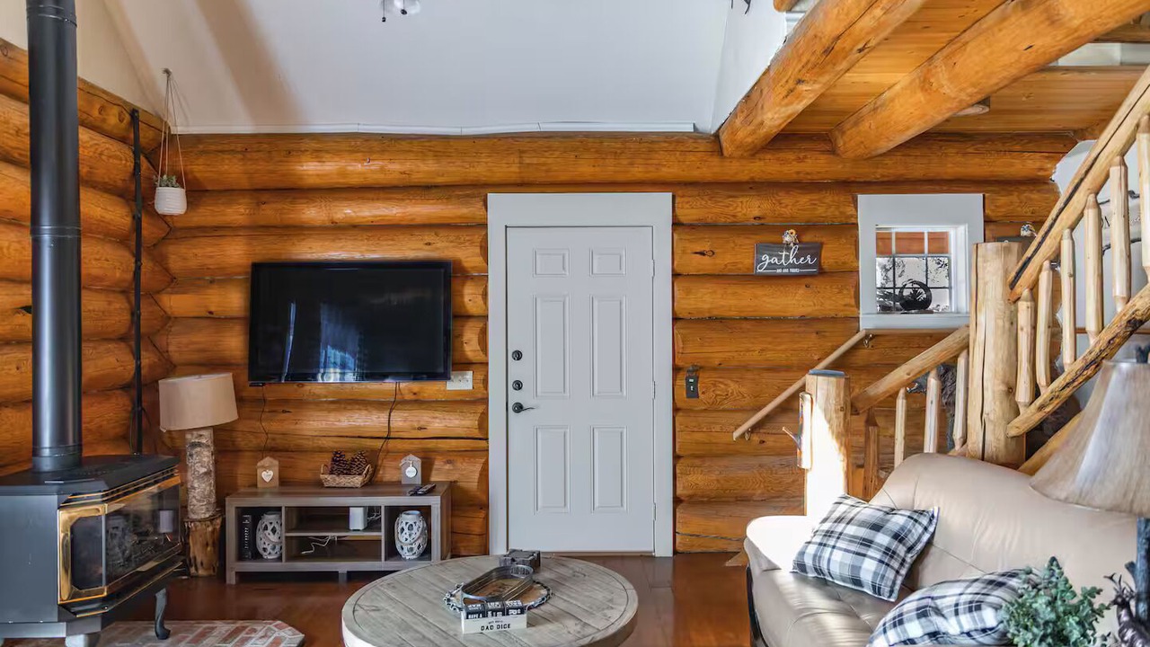 Photo of Livingroom in Pine Mountain Club