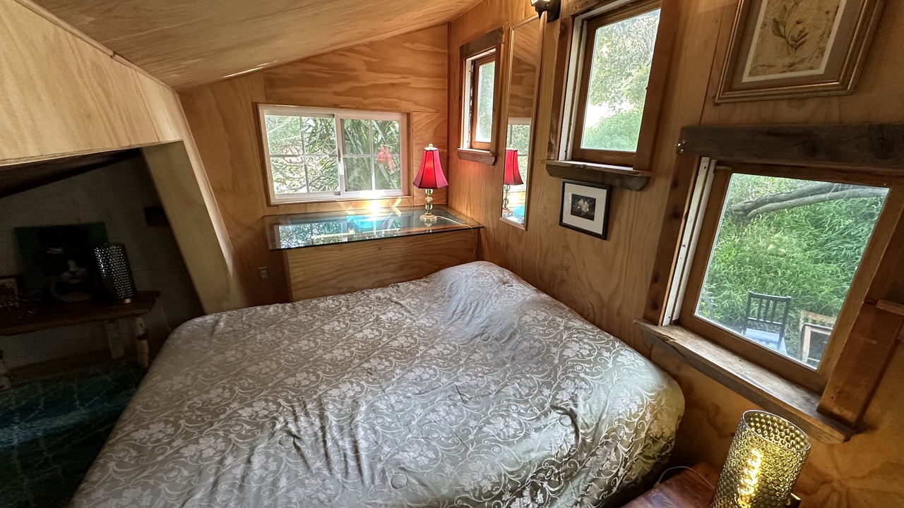 Photo of Bedroom in Topanga