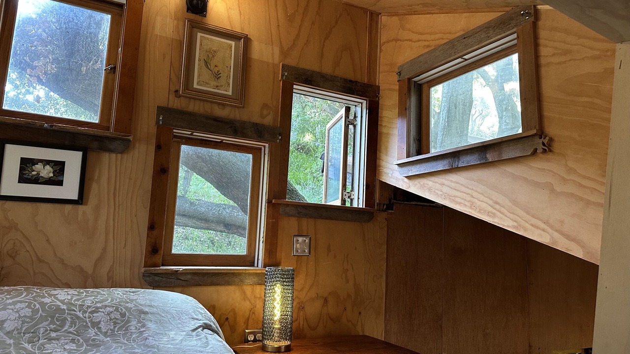 Photo of Bedroom in Topanga