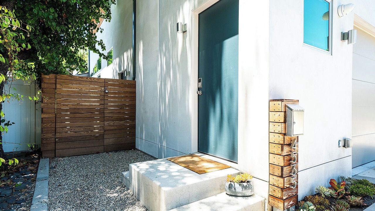 Photo of Outdoor in Valley Village