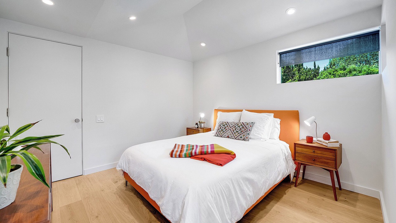 Photo of Bedroom in Valley Village